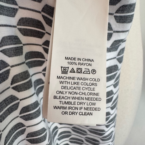 Kate Spade Black and White Geometric Print Off-Shoulder Midi Dress Size Small - Picture 6 of 7